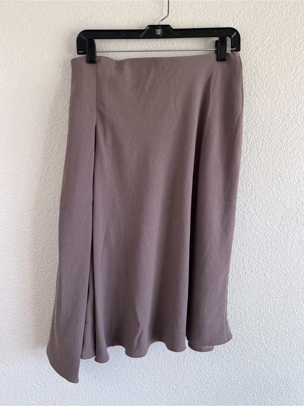 NWT Spanx Women's Satin Back Crepe Asymmetrical Knee Length Skirt Med